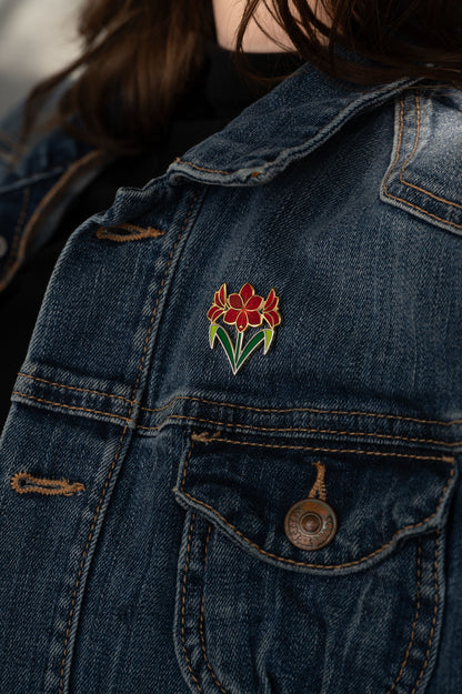 Amaryllis Pin