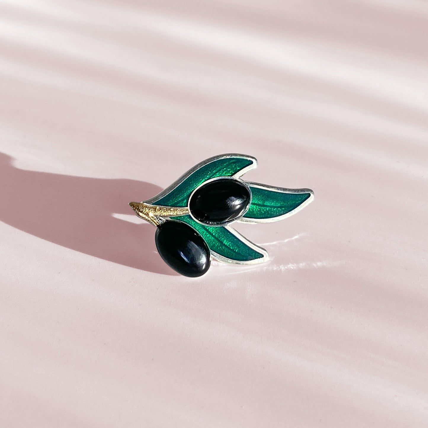 Kalamata Pin