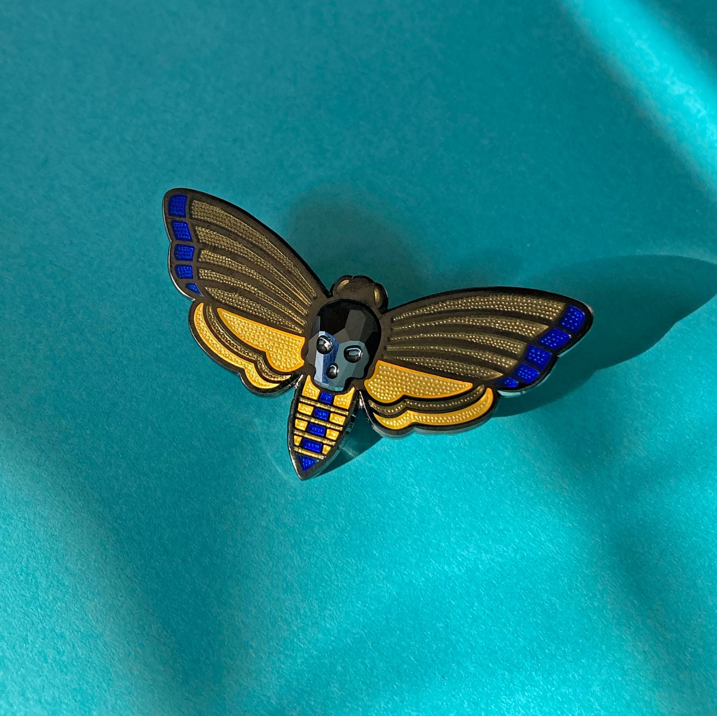 Atropos Pin